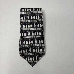 Amherst and Brock 100% Silk Christmas Penguin Santa Neck Tie Vintage Xmas Bell‎